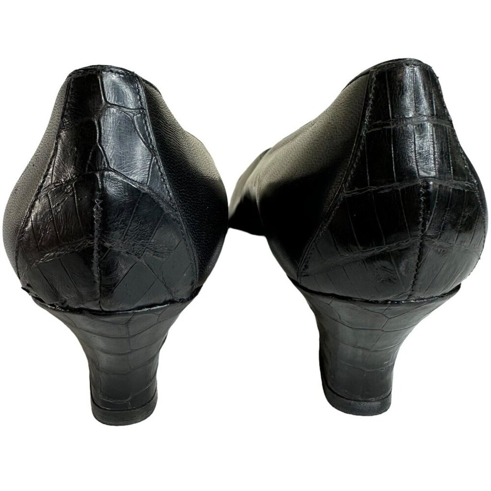 CHANEL Pump Size US 5.5 EU 36 Black Leather Block Mid Heel Closed Toe Made Italy - Picture 3 of 16